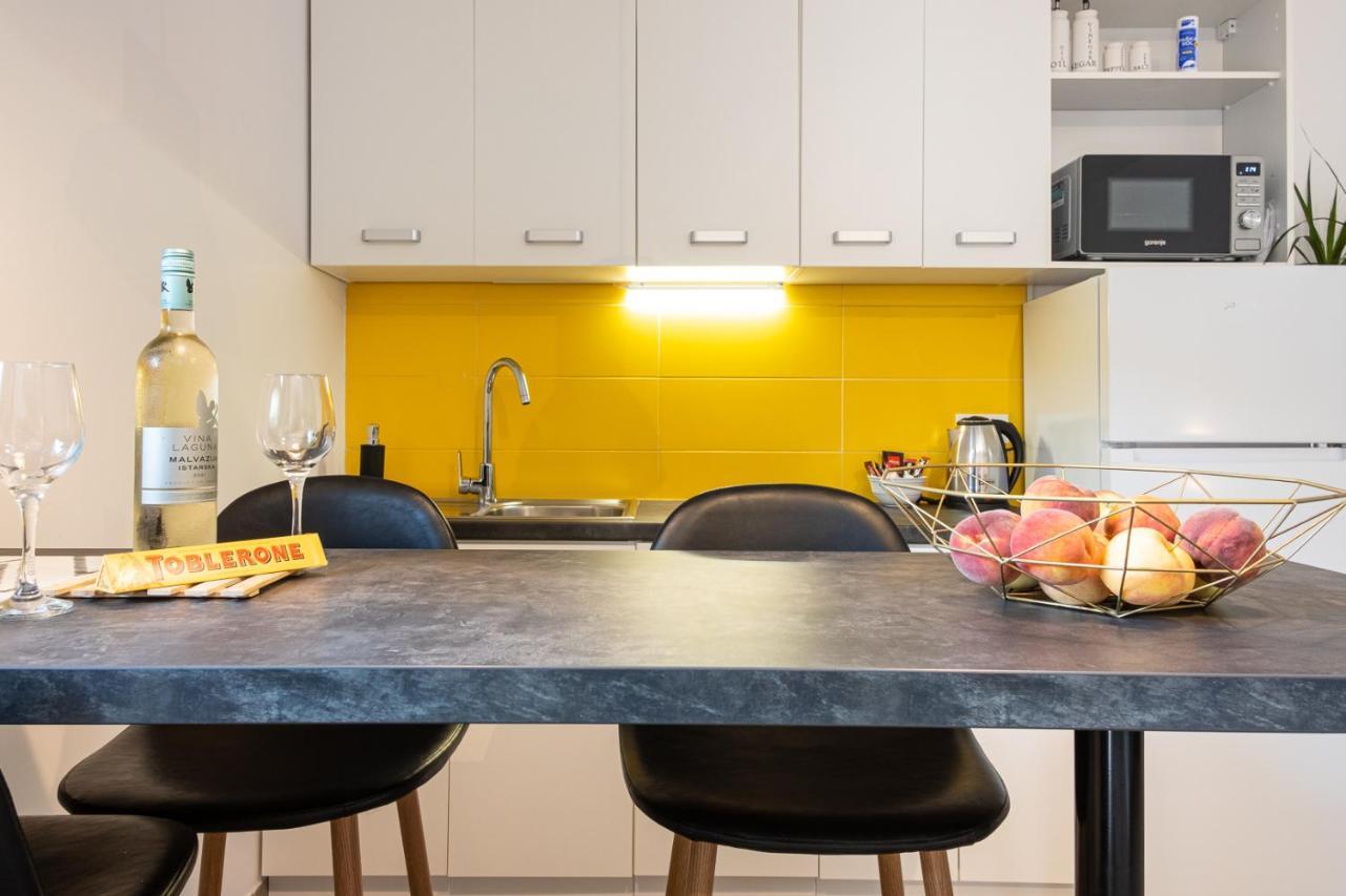 Studio Apartment Les - 4 Min Walk From Amphiteatre Pula Ngoại thất bức ảnh